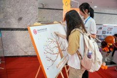 <b>“以前可能都感觉高分考生该当去比力好的通俗</b>